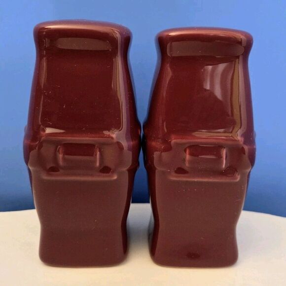 Longaberger Square Salt & Pepper Shakers Paprika - Picture 9 of 10